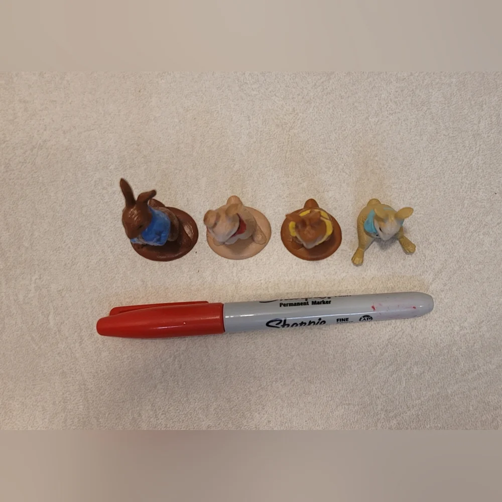 Peter Rabbit Toy Figure Set - Picture 3 of 3